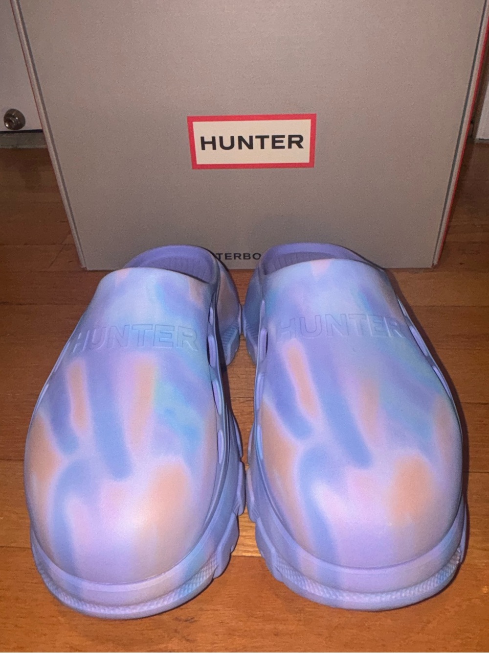 NWOT Hunter Women's Blue Clogs
